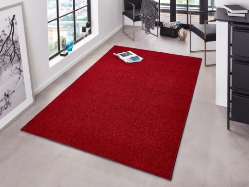 Modern effen vloerkleed Pure - rood - sfeer