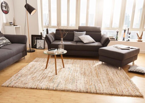 Hoogpolig modern vloerkleed Chic - crème - sfeer