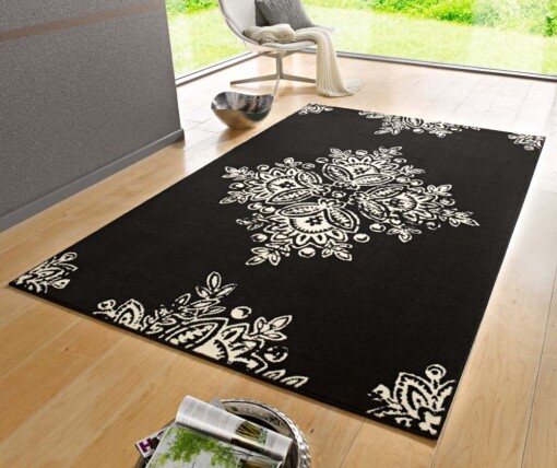 Modern vloerkleed Blossom - zwart - sfeer