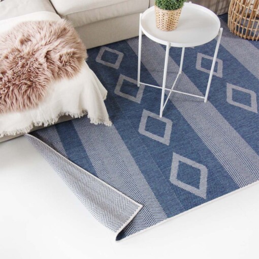 Vloerkleed Triangle Joy de Vivre Kunstwol - blauw - sfeer