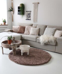 Hoogpolig rond vloerkleed shaggy Royal 5cm hoogte - Mokka - sfeer, thumbnail Hoogpolig rond vloerkleed shaggy Royal 5cm hoogte - Mokka - sfeer, thumbnail