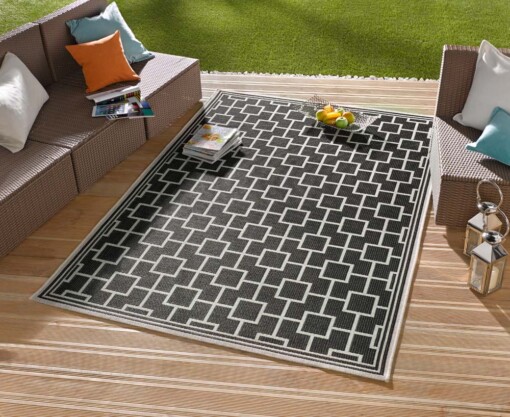Binnen & buiten vloerkleed Bay - zwart - sfeer
