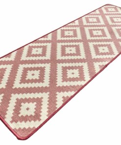 Moderne keukenloper ruiten Diamond - roze/crème - overzicht schuin, thumbnail