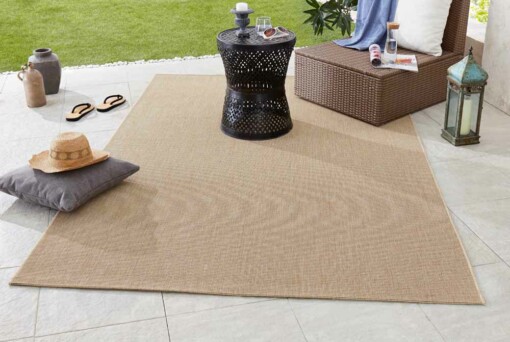 Binnen & buiten vloerkleed effen Match - beige - sfeer