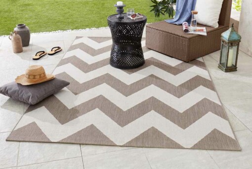 Binnen & buiten vloerkleed zigzag Unique - beige - sfeer