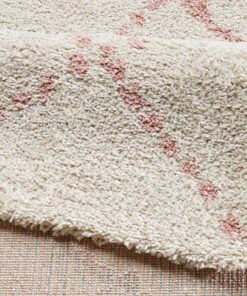 Hoogpolig vloerkleed geruit Allure - crème/roze - close up, thumbnail Hoogpolig vloerkleed geruit Allure - crème/roze - close up, thumbnail