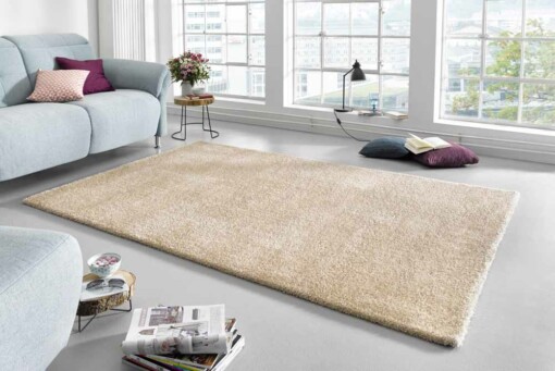 Hoogpolig modern vloerkleed effen Glam - crème - sfeer