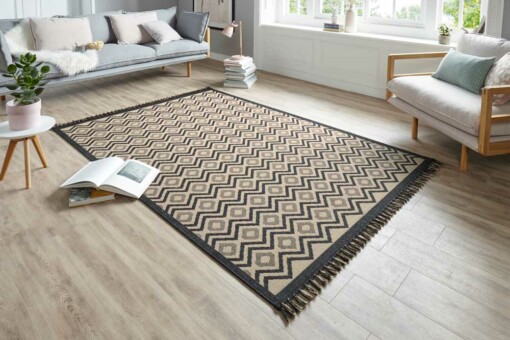 Scandinavisch vloerkleed Skagen - beige/zwart - sfeer