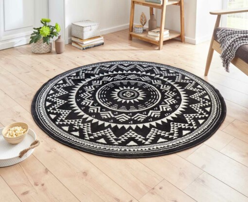 Rond vloerkleed Valencia - zwart - sfeer