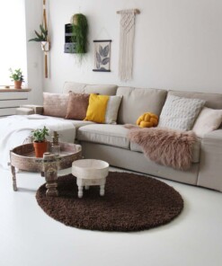 Hoogpolig rond vloerkleed shaggy Royal 5cm hoogte - bruin - sfeer, thumbnail Hoogpolig rond vloerkleed shaggy Royal 5cm hoogte - bruin - sfeer, thumbnail