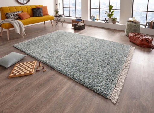 Hoogpolig vloerkleed Aloe - blauw/crème - sfeer