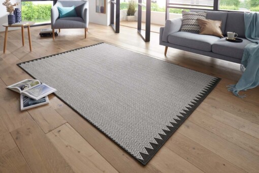 Modern vloerkleed Ida - zwart/crème - sfeer