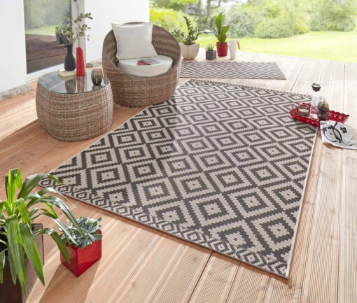 Scandinavisch buitenkleed Summer - zwart - sfeer