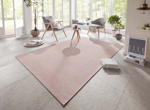 Binnen & buiten vloerkleed Millau Elle Decoration - roze - sfeer