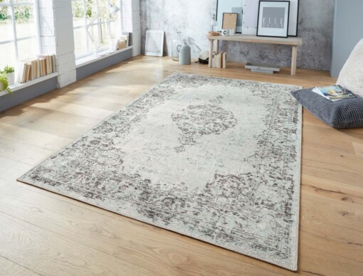 Vlakweef vloerkleed Vertou Elle Decoration - blauw/zwart - sfeer