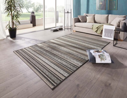 Binnen & buiten vloerkleed Rodez Elle Decoration - zwart/bruin - sfeer