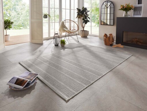 Binnen & buiten vloerkleed Arras Elle Decoration - grijs - sfeer