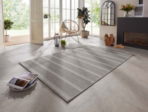 Binnen & buiten vloerkleed Laon Elle Decoration - grijs - sfeer