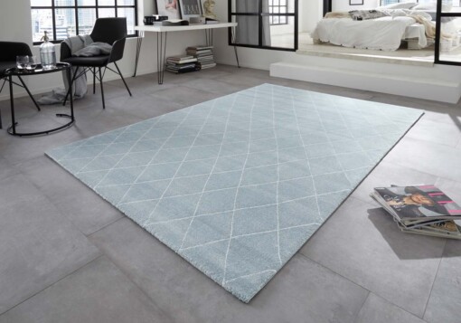 Design vloerkleed ruiten Sannois Elle Decoration - blauw/crème - sfeer