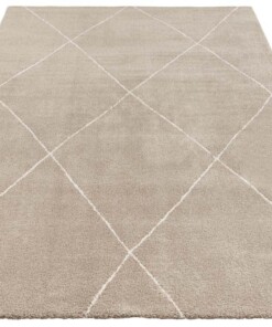 Scandinavisch vloerkleed Massy Elle Decoration - beige/crème - overzicht schuin, thumbnail