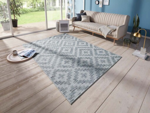 Binnen & buiten vloerkleed Creil Elle Decoration - blauw/crème - sfeer
