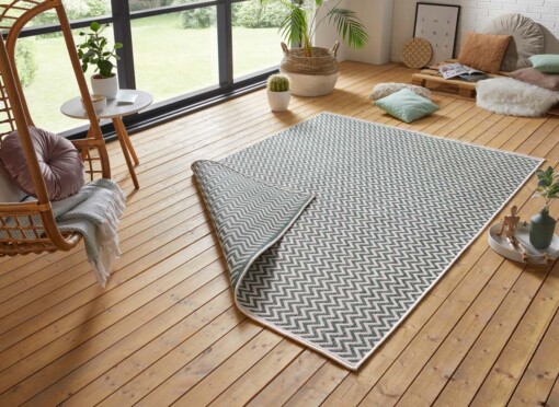 Buitenkleed zigzag Ivy - groen/crème - sfeer