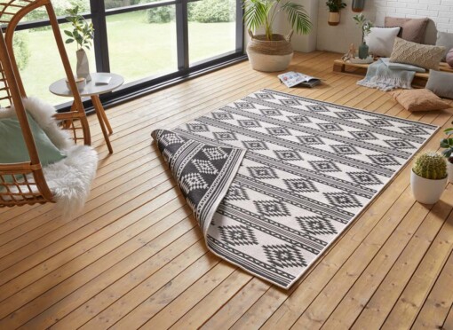 Design binnen & buiten vloerkleed Maple - zwart/crème - sfeer