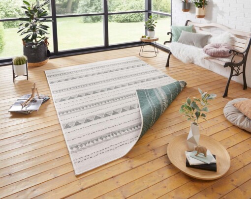 Binnen & buiten vloerkleed Bahama's - groen/crème - sfeer