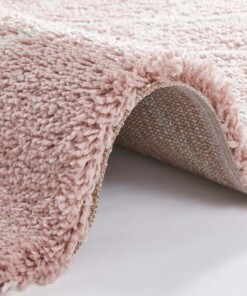 Hoogpolig vloerkleed geruit Touch - roze/crème - close up, thumbnail Hoogpolig vloerkleed geruit Touch - roze/crème - close up, thumbnail