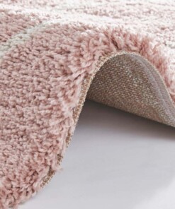 Hoogpolig vloerkleed Truth - roze/crème - close up, thumbnail