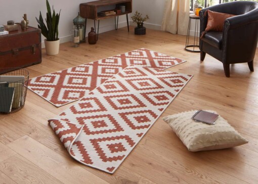 Loper binnen & buiten ruiten Malta - terracotta/crème - sfeer