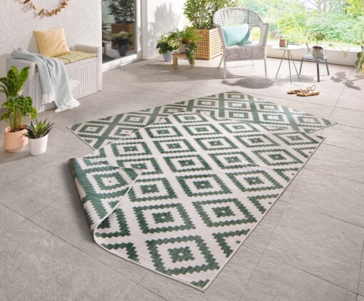 Binnen & buiten vloerkleed ruiten Malta - groen/crème - sfeer