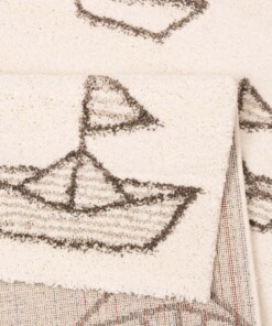 Kindervloerkleed boten Vini - crème - close up