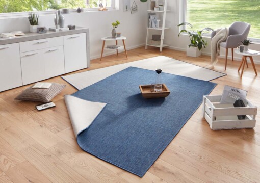 Binnen & buiten vloerkleed effen Miami - blauw/crème - sfeer