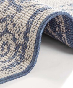 Vintage buitenvloerkleed Cebu - blauw/crème - close up, thumbnail