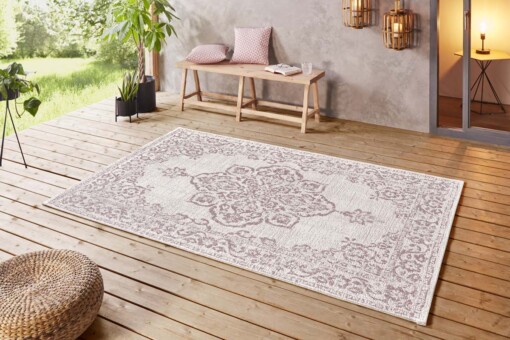 Binnen & buiten vloerkleed vintage Tilos - crème/roze - sfeer