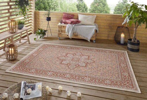 Binnen & buiten vloerkleed vintage Anjara - terra/rood - sfeer