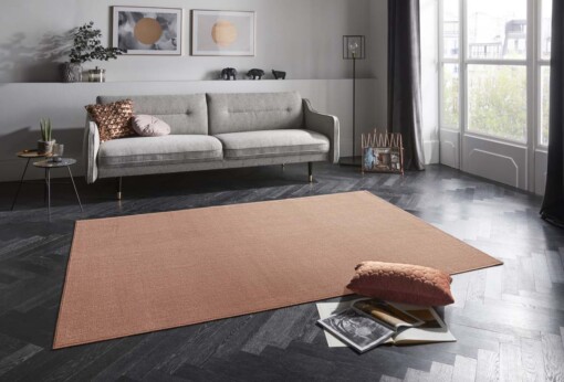 Design vloerkleed Alagnon Elle Decoration - koper/rood - sfeer