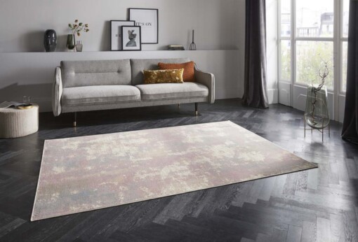 Design vloerkleed Allier Elle Decoration - roze/blauw - sfeer