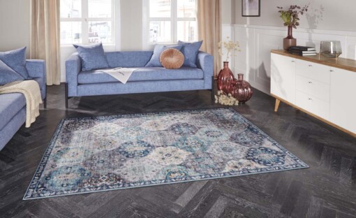 Oosters vloerkleed Kashmir Ghom Elle Decoration - denim blauw - sfeer
