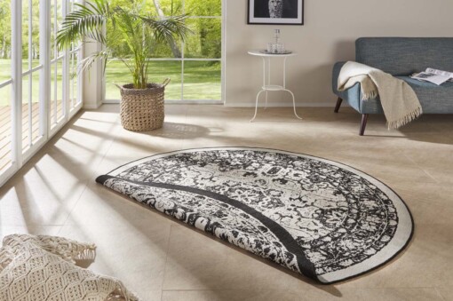 Rond binnen & buiten vloerkleed Jole - zwart/crème - sfeer