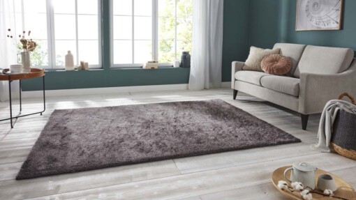 Handgetuft hoogpolig vloerkleed Supersoft - taupe - sfeer