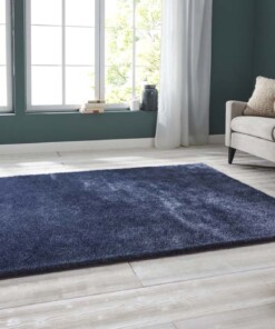 Handgetuft hoogpolig vloerkleed Supersoft - marineblauw - sfeer