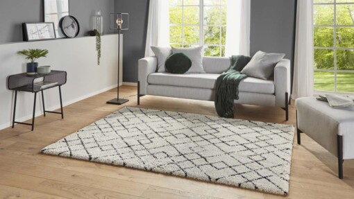 Hoogpolig vloerkleed Archer - crème/zwart - sfeer