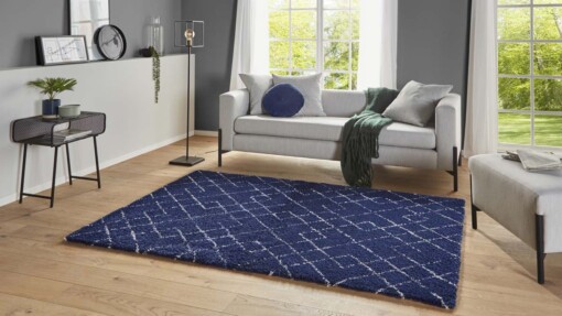 Hoogpolig vloerkleed Archer - blauw/crème - sfeer