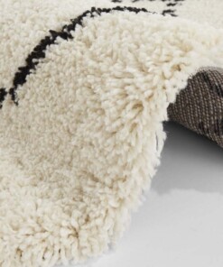 Rond hoogpolig vloerkleed Allure - crème/zwart - close up, thumbnail Rond hoogpolig vloerkleed Allure - crème/zwart - close up, thumbnail