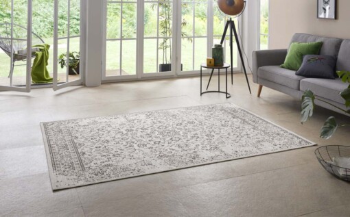 Binnen & buiten vloerkleed Orientalis - crème - sfeer