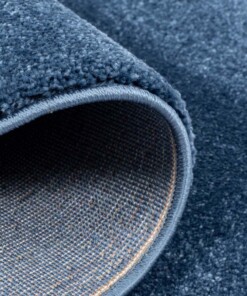 Rond vloerkleed effen velours Gala - donkerblauw - close up vouw, thumbnail Rond vloerkleed effen velours Gala - donkerblauw - close up vouw, thumbnail