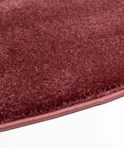 Rond vloerkleed effen velours Gala - rood - close up zijkant, thumbnail Rond vloerkleed effen velours Gala - rood - close up zijkant, thumbnail