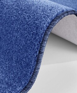 Modern effen vloerkleed Nasty - blauw - close up, thumbnail